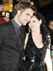 Kristen Stewart Accused of Cheating on Robert Pattinson