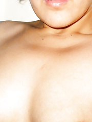 Sexy I am a very hot latina milf, love to show my body, and have hot sex