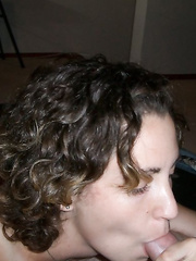 Girl with brown hairs give hesd and make a good blowjob