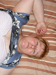 Francoise de CALAIS exibe en manque de queue