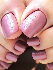 sexy pianted toes with cum on