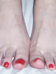 here are some nice shots of my wifes asshole,