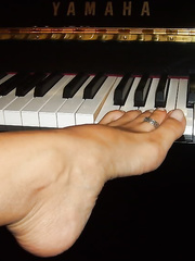 sexy feet of my girls