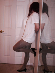 T-shirt & Nylons