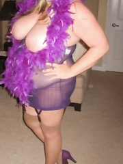 Nylon Slut Divorcee USA