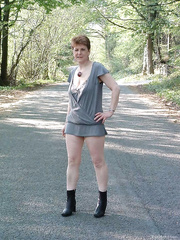 Jan, hot Brit MILF from UK with lovely saggy hangers outdoor exhibitionist