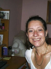 Leicester's Jakki, Big Boobed and horny MILF especially in stockings and suspenders
