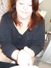 big beautiful woman engulfing ally's wang on the throne-room