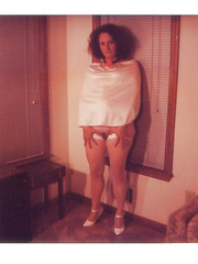 Wifey acquires concupiscent anew still looking for your ball draining onto her pix