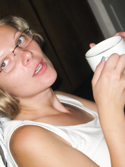 Magda 28 Polish oral-job floozy engulfing rod