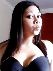 Photo of a hot non-professional dark brown large milk sacks who likes to please males