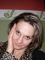 Patrice 40 Polish aged tall golden-haired floozy