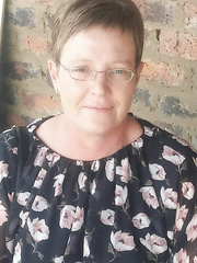 Theresa love to share some of her sexy pictures