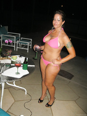 Hawt bikini milfs swapping cum