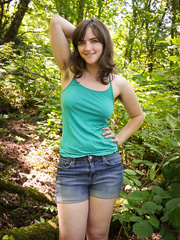 Non-Professional hottie uncovers large naturals previous to playing with her beaver in woods