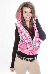 Non-Professional model Zoey Le exposes her large natural titties as that babe disrobes in nature's garb