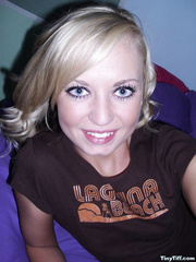 Immodest golden-haired non-professional Miniature Tiff takes selfies of her juicy snatch