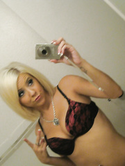 Golden-Haired ex-girlfriend Tessa Taylor pulling out large marangos for self shots