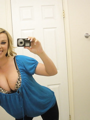 Ex-girlfriend Stephanie Blaze takes mirror selfies whilst getting stripped