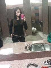 Cheating gf Lily takes in nature's garb selfies to send to her side paramour