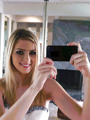 Hawt blond ex-gf Abigaile Johnson showing off white pants and gazoo