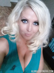 Platinum blond bombshell Alura Jenson baring large scoops for selfie