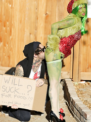 Non-Professional sweetheart Joanna Beauty is left with a gaping anal opening after cosplay sex