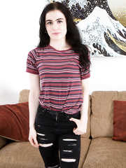 Non-Professional gal Lola Rose pulls legs behind head when showing pink wet crack