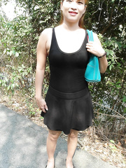 Enchanting Thai cutie bonks a Farang for specie that is badly needed by her family