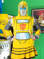 Solo hotty transformers into a exposed female that is geeky sufficiently for pinball
