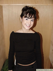 Dark Brown babe receives herself a mouthful of ball batter at the gloryhole