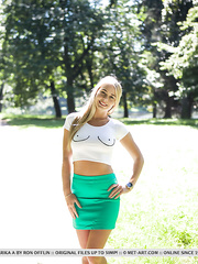 Pleasing golden-haired legal age teenager Sarika A showcases her fur pie after unzipping her miniskirt