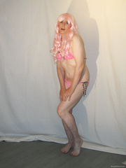 Jojo TV in Pink Bikini and Pink Hair See My Body and Cock