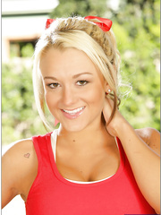 Amenable hottie Briana Blair denudes a-hole and hooters at the sports class