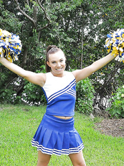 Dilettante cheerleader Tiff Bannister shows off in a hot uniform