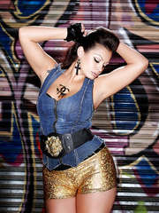 mother I'd like to fuck with large natural coconuts and perfectly bald fur pie Aria Giovanni