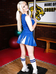 Stupendous cheerleader Alexis Ford stripping off her uniform