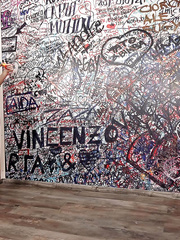 Cute female receives plastered with cum after finding a magnificence aperture in brick wall