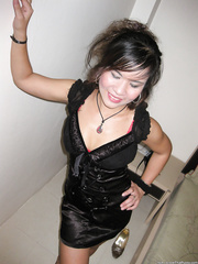 Small Thai hotty gives up her landing undress twat to a sex tourist