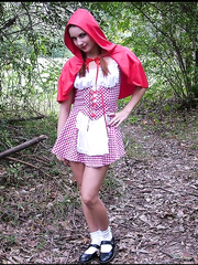 Dilettante angel Amber Lily frees boobs and fur pie from Little Red Riding Hood outfit