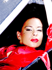 Breasty cosplay vampire Linsey Dawn McKenzie bares her biggest saggy love bubbles