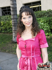 Lusty mother I'd like to fuck Syren Demer participates in a group sex with chaps from the ghetto