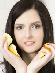 Marvelous dark brown Bibi slides off her taut jeans to show her sexy wet crack