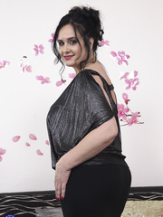 Thick housewife wears cum on her face after sex with toy lad