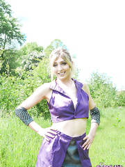 Perverteds blond playgirl Jessica Jensen playing around in a ninja outfit