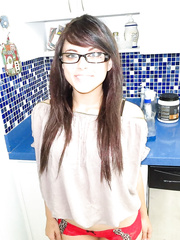 Nerdy legal age teenager Oxuanna Envy flaunts her nude wazoo after a kitchen cook jerking