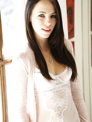 Dark Brown gal Veronica Radke bares hawt tiny boobs & receives closeup twat team fuck