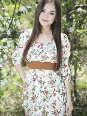 Euro honey Li Moon widening hairless legal age teenager fur pie for outdoor glam images