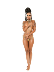 Scary ebon mother I'd like to fuck Skin Diamond shows her fangs whilst posing her hawt undressed body