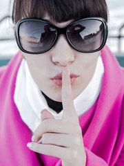 Nude foot Kenna A widens wide open to flaunt her sexy hairless snatch